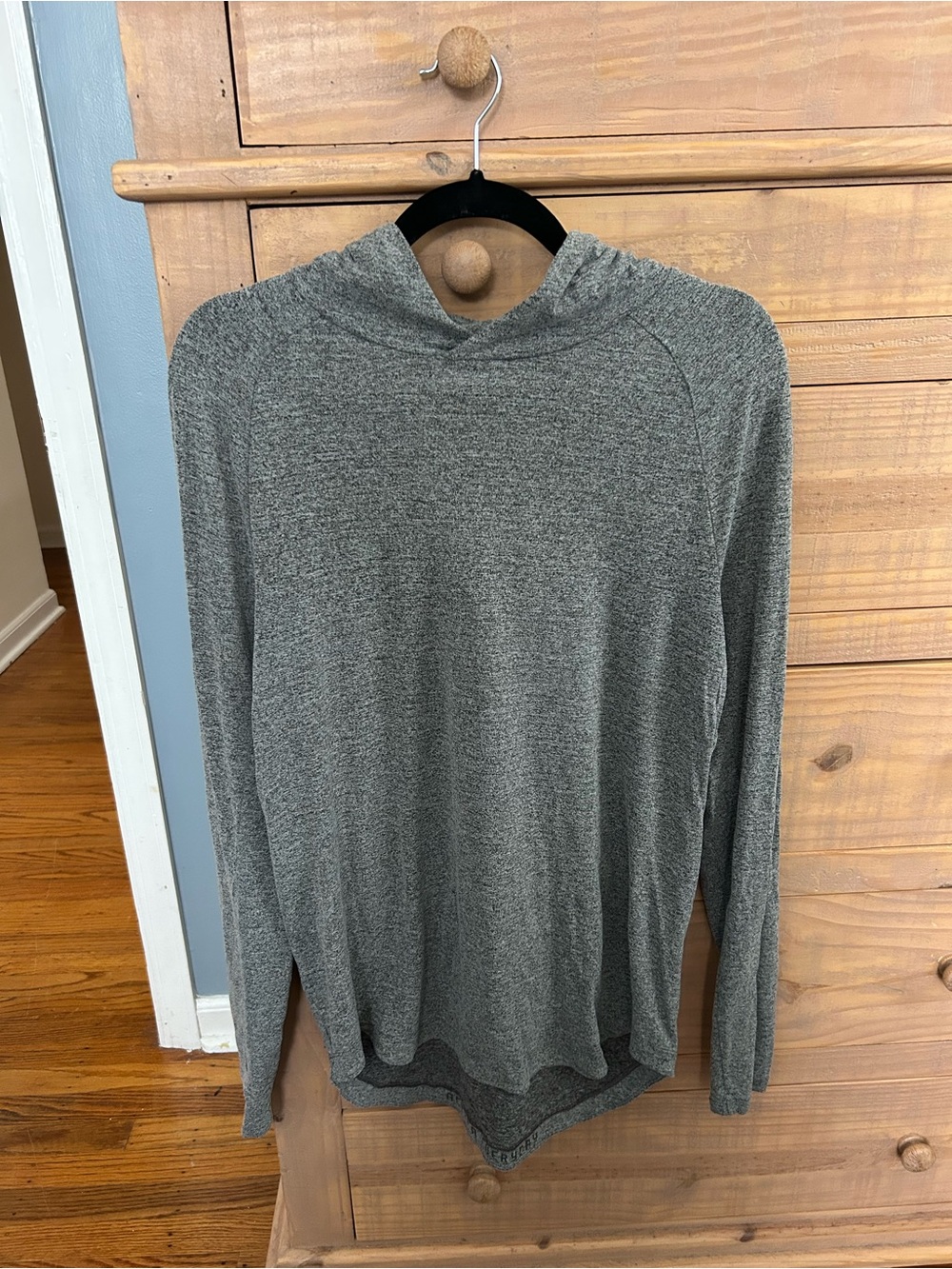 Men's Lululemon License To Train Lightweight Gray Hooded Sweatshirt